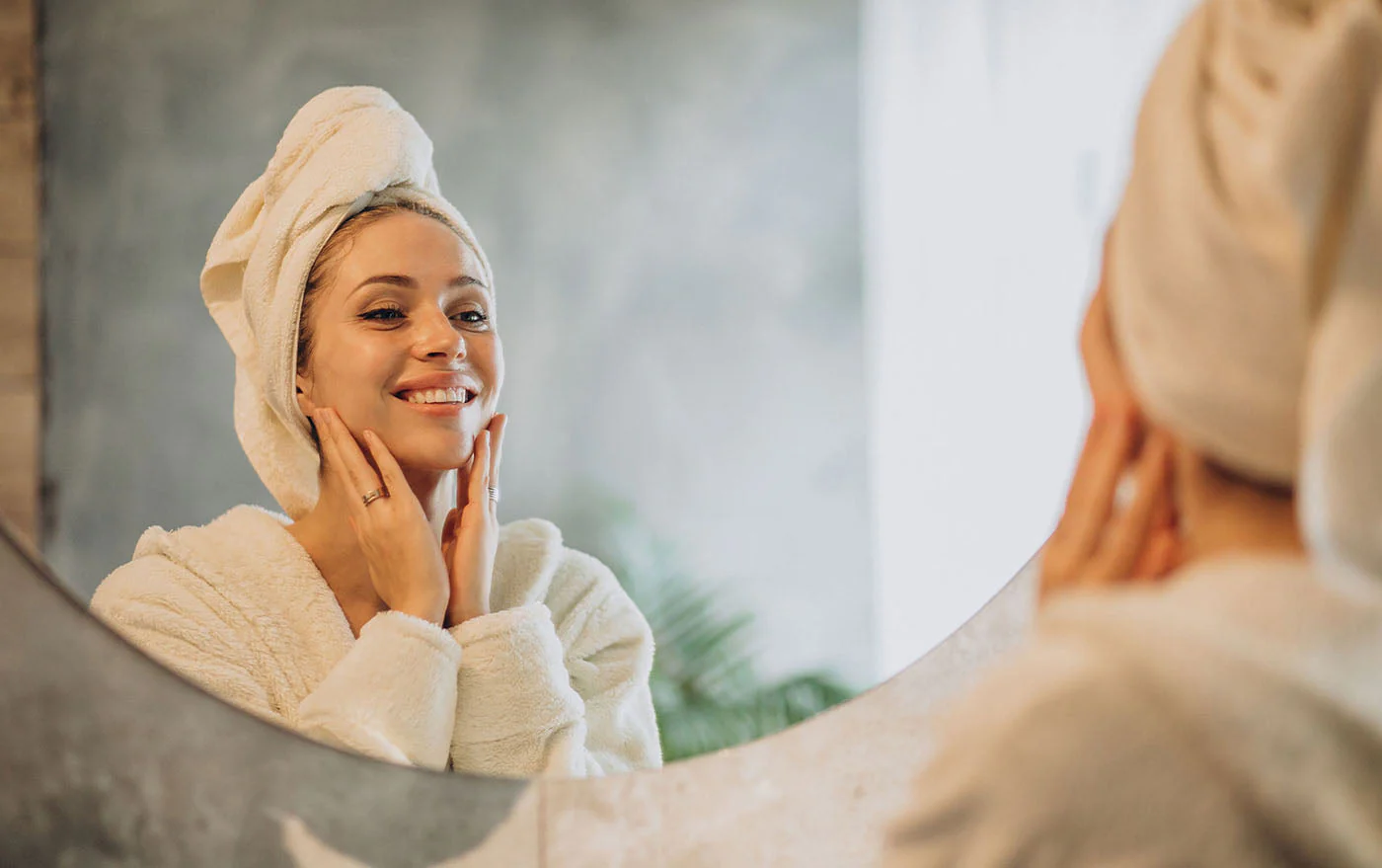 The Best Ways to Remove Makeup Without Irritating Your Skin